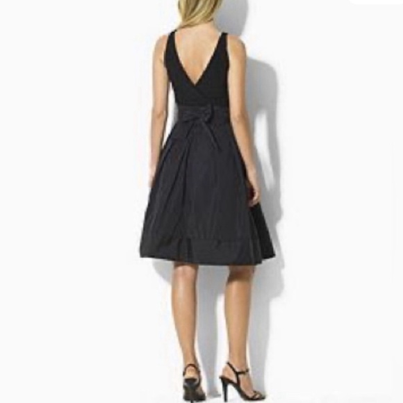 Ralph Lauren Dress Black Taffeta W/Bow Pockets V Back 8p - Picture 2 of 5